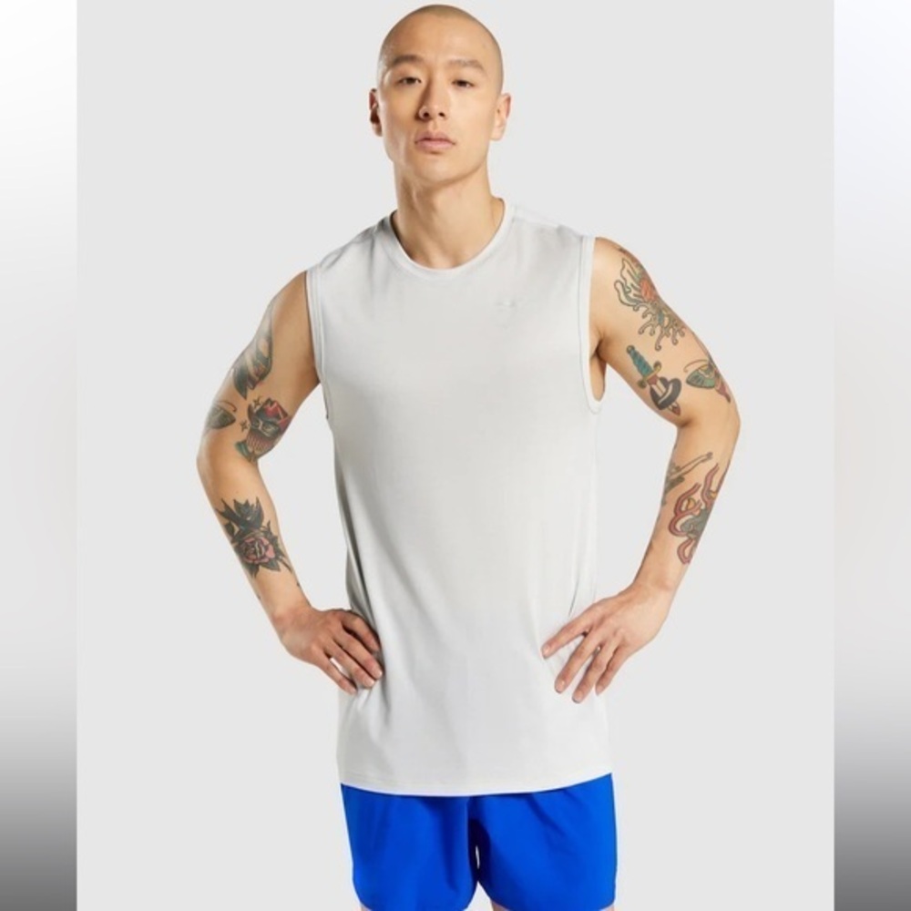Gymshark Regulate Training Tank Sleeveless Shirt Size Medium GMTK4394